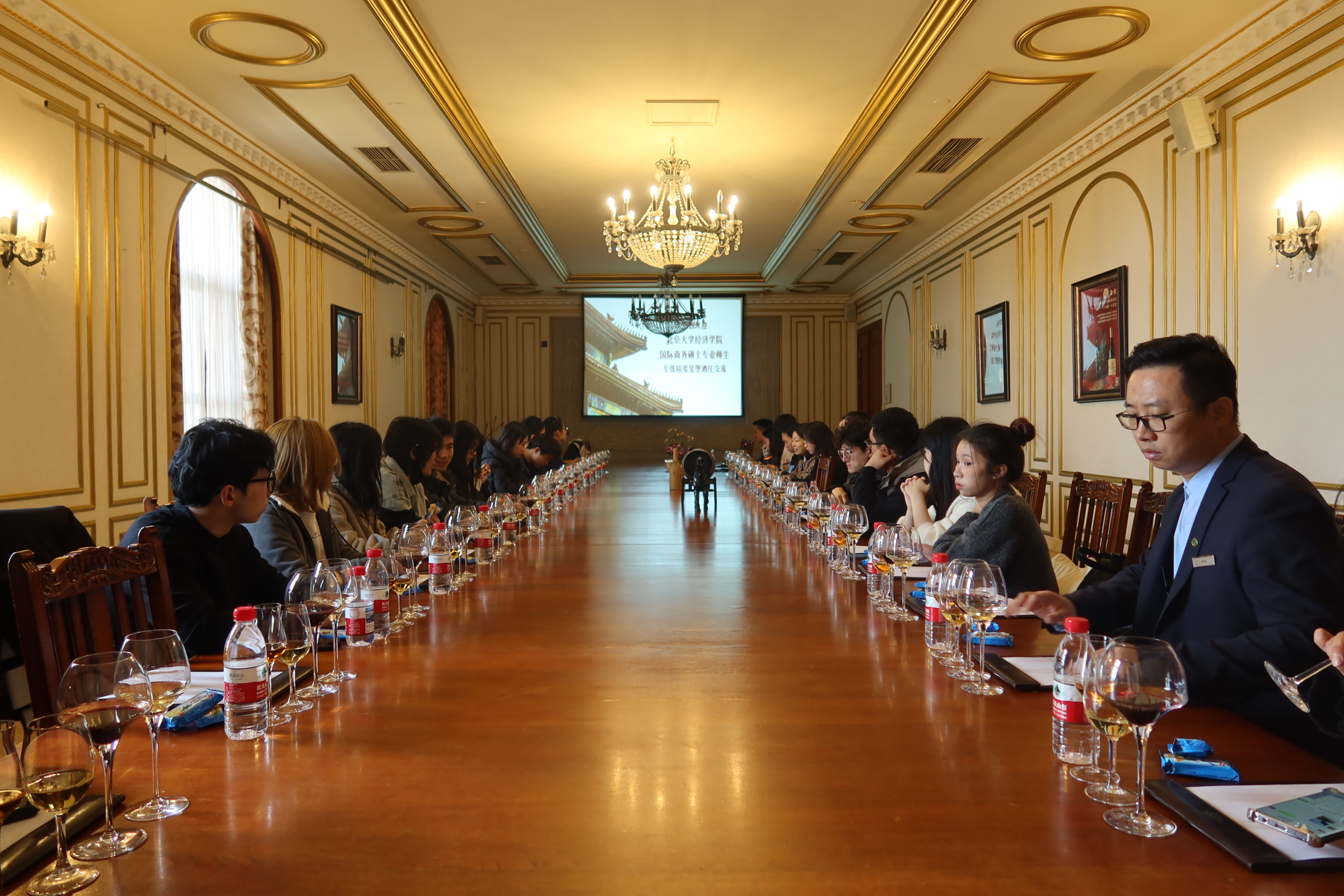 5-讲座与座谈会现场.JPG