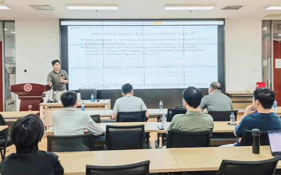 午餐会211.jpg 午餐会211.jpg