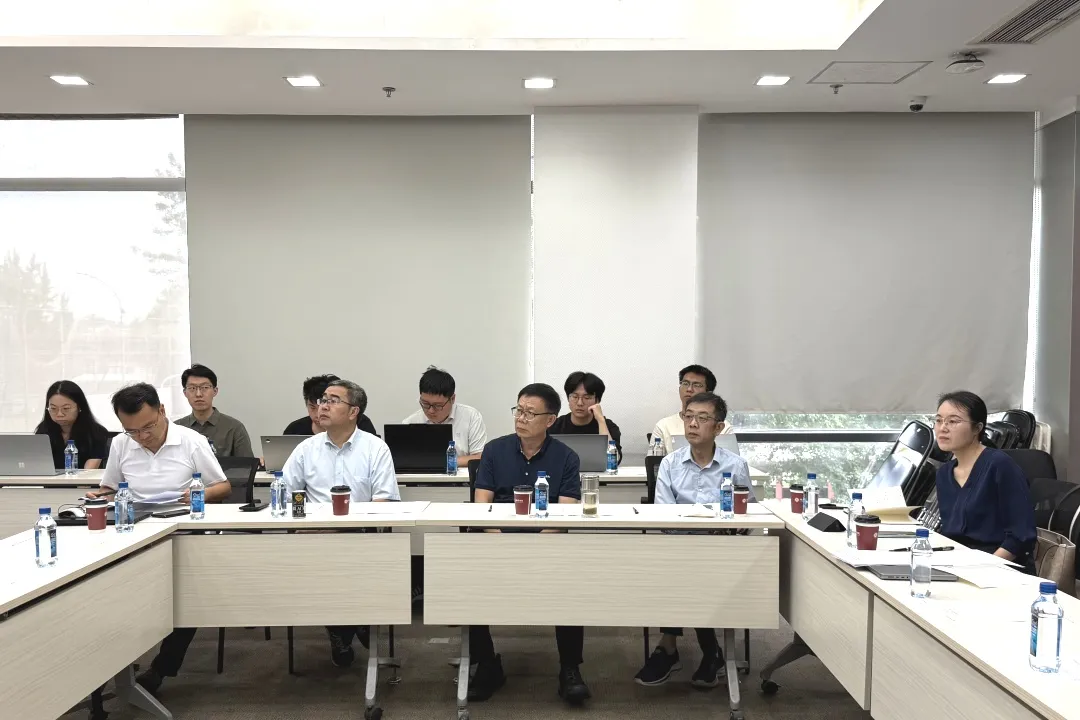 经济学博士703.jpg 经济学博士703.jpg