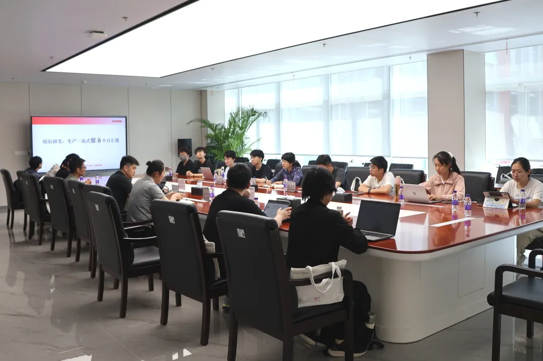 经济学系实践03.jpg 经济学系实践03.jpg